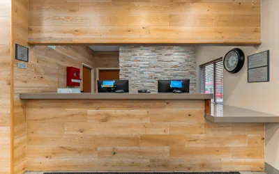Photo 3 - Country Inn & Suites by Radisson, Fairview Heights, IL