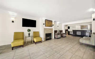 Photo 4 - Best Western Executive Inn