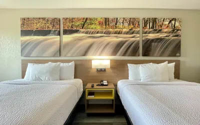Photo 5 - Days Inn by Wyndham Columbus IN