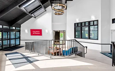 Photo 5 - HomeTowne Studios by Red Roof & Conference Center Cortland