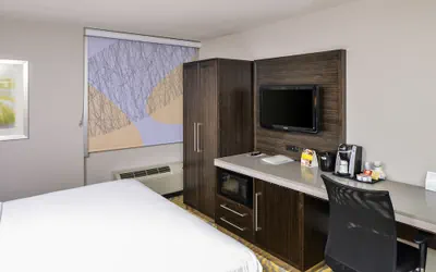 Photo 4 - Holiday Inn Dallas-Richardson by IHG