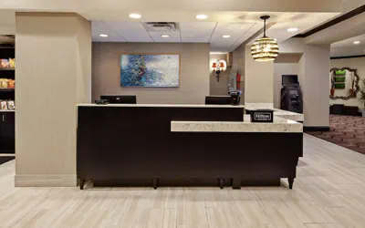 Photo 3 - DoubleTree by Hilton Hotel New Orleans Airport