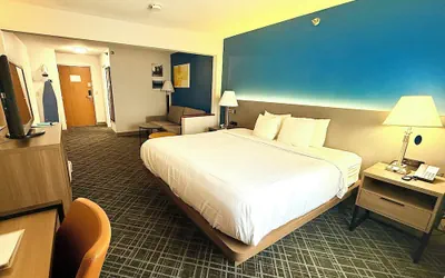 Photo 5 - Comfort Inn & Suites Wisconsin Dells