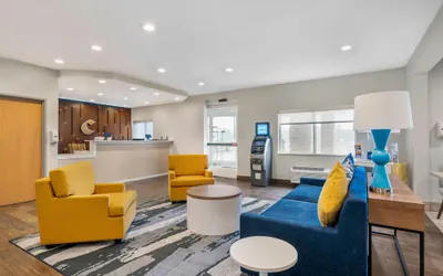 Photo 3 - Comfort Inn & Suites Wisconsin Dells