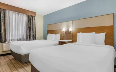 Photo 2 - Best Western Carlsbad by the Sea