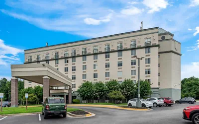 Photo 2 - Comfort Inn Largo-Washington DC East