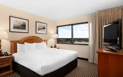 Photo 5 - Hilton Chicago/Oak Brook Suites