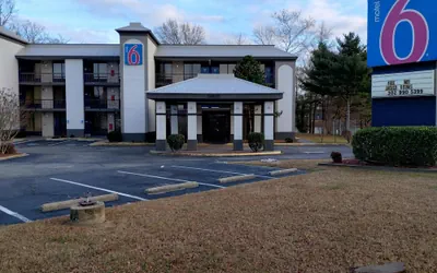 Photo 2 - Motel 6 Seaford, DE