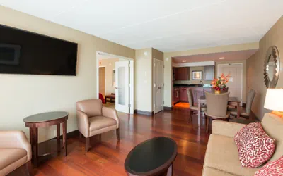 Photo 5 - Crowne Plaza Boston - Woburn by IHG