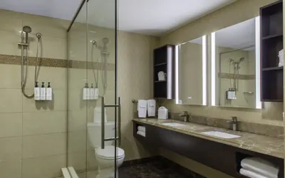 Photo 5 - Crowne Plaza Boston - Woburn by IHG