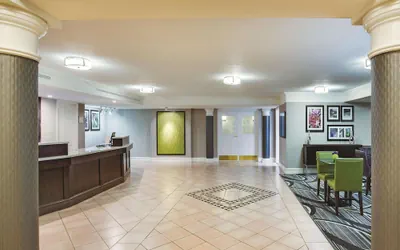 Photo 3 - Days Inn by Wyndham Gainesville University I-75