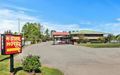 Photo 2 - Star Motel Hattiesburg University Area