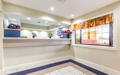 Photo 4 - Econo Lodge Berea