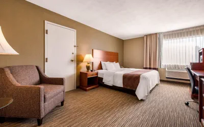 Photo 4 - Quality Inn & Suites New Castle