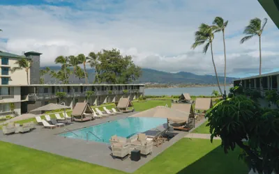 Photo 2 - Maui Seaside Hotel