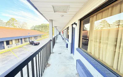Photo 2 - OYO Hotel Williamston
