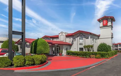 Red Roof Inn North Dallas - Park Central