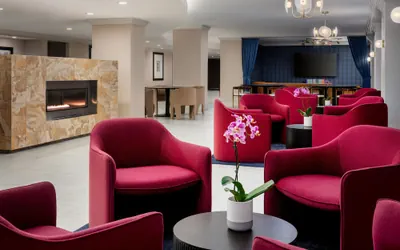 Photo 5 - Hilton Orrington / Evanston
