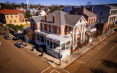 Photo 2 - The Guest House Historic Mansion