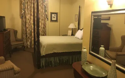 Photo 4 - The Guest House Historic Mansion
