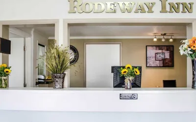 Photo 4 - Rodeway Inn Carlisle North