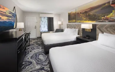 Photo 2 - Clarion Pointe Biltmore Village