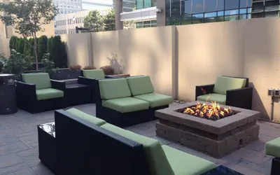 Photo 3 - DoubleTree by Hilton Hotel Cleveland Downtown - Lakeside