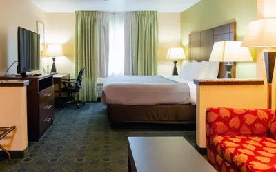Photo 2 - Quality Inn & Suites Bloomington I-55 and I-74