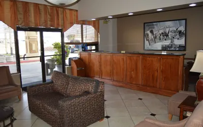 Photo 3 - Super 8 by Wyndham Longview/North
