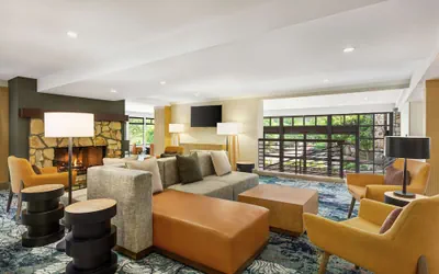 Photo 4 - Hilton Garden Inn Monterey