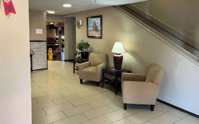 Photo 4 - Quality Inn & Suites Farmington