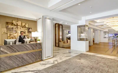 Photo 4 - Sheraton Universal Hotel