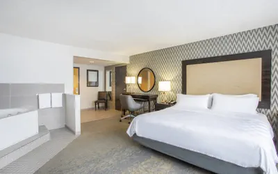 Photo 3 - Holiday Inn & Suites Parsippany Fairfield by IHG