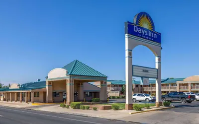 Photo 2 - Days Inn by Wyndham Roswell