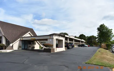 Photo 2 - MHO Hotel Bordentown