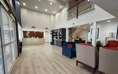 Photo 4 - Comfort Inn & Suites Sturbridge - Brimfield
