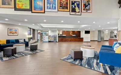 Photo 3 - Comfort Suites Bethlehem Near Lehigh University and LVI Airport
