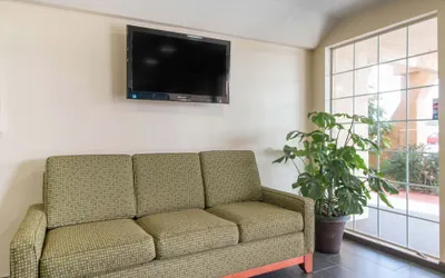 Photo 4 - Quality Inn & Suites Crescent City Redwood Coast
