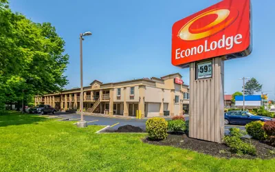 Photo 2 - Econo Lodge Mount Laurel - Philadelphia East