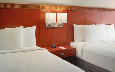 Photo 5 - Courtyard by Marriott Atlanta Airport South/Sullivan Road