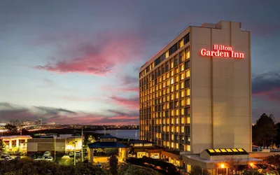 Photo 2 - Hilton Garden Inn San Francisco/Oakland Bay Bridge