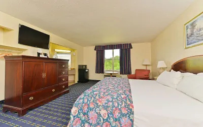 Photo 4 - Americas Best Value Inn & Suites South Boston