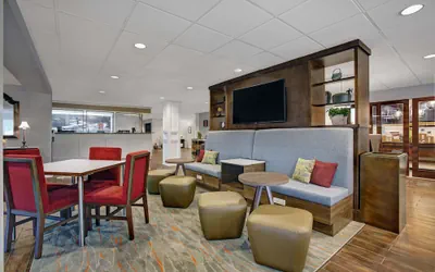 Photo 5 - Hampton Inn Salisbury