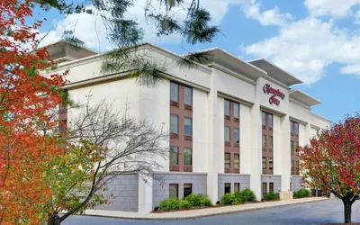 Photo 2 - Hampton Inn Salisbury