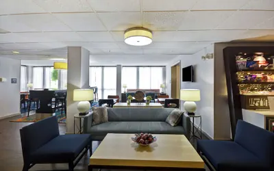 Photo 3 - Hampton Inn Detroit/Madison Heights/South Troy