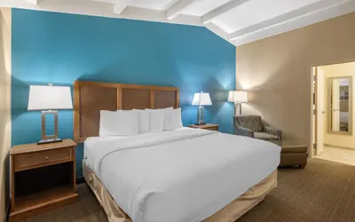 Photo 5 - Best Western Charleston Inn