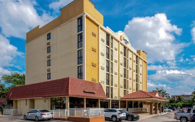 Photo 2 - Comfort Inn Oceanside Deerfield Beach