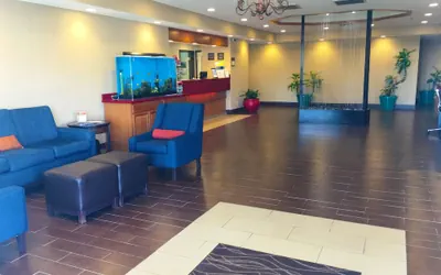 Photo 3 - Comfort Inn & Suites Klamath Falls