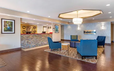 Photo 4 - Comfort Inn & Suites Klamath Falls
