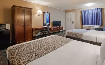 Photo 5 - SureStay Hotel by Best Western Cameron